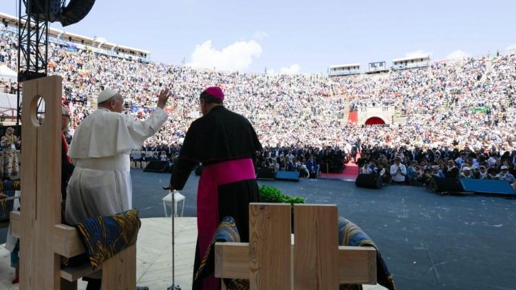 教皇フランシスコ、イタリア・ヴェローナで開催された平和ミーティングで　2024年5月18日　ヴェローナ市内アレーナ