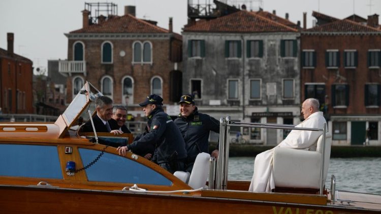 Papa Francisko akiwa mjini Venezia