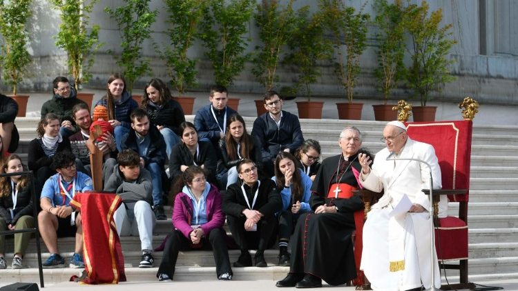 Ferenc pápa találkozója a fiatalokkal Velencében