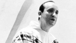 2018.12.13 Foto di famiglia di Jorge Mario Bergoglio da giovane