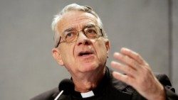 Pater Federico Lombardi  SJ (Archivbild)