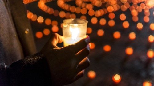 "Alargar os nossos círculos para chegarmos aqueles que, espontaneamente, não sentimos como parte do nosso mundo de interesses, de estender o nosso amor a "todo ser vivo"" (Papa Francisco)