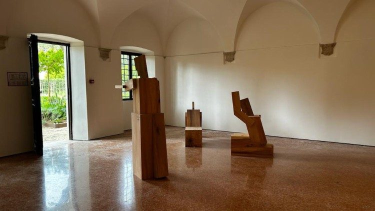 Skulpturen im Vatikan-Pavillon