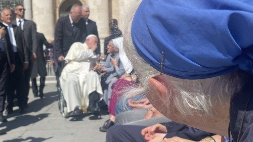 Sestra Geneviève a lidé s trans a homosexuální orientací: Cítíme, že nás papež přijímá