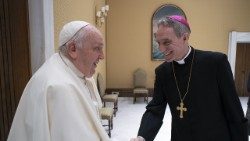 Papa Franjo s nadbiskupom Georgom Gänsweinom