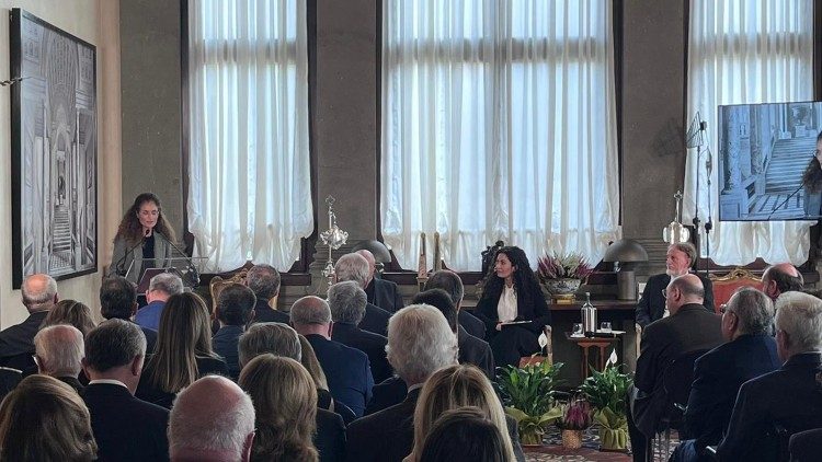 Wakati wa tukio la Wimbo ulio bora katika Ubalozi wa Italia mjini Vatican