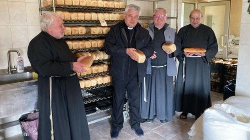 2025.04.08 Krajewski distribuzione aiuti Ucraina