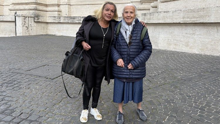 Sestra Geneviève a Laura Esquibel