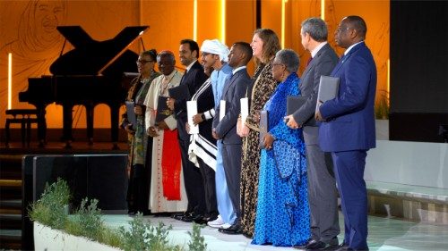 The 2025 Zayed Award winners receive the prize in Abu Dhabi