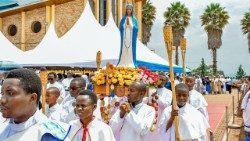 Mama Maria wa Kibeho Rwanda.