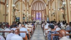 (File foto): Christian faithful in Beira