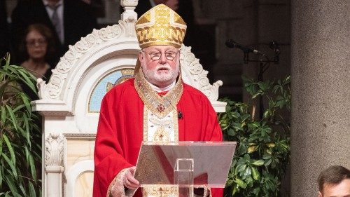 A missa do arcebispo Gallagher no Principado de Mônaco