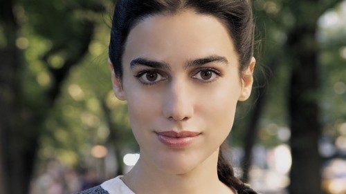 Lila Azam Zanganeh