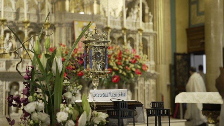 Reliquary containing the heart of Saint Vincent de Paul